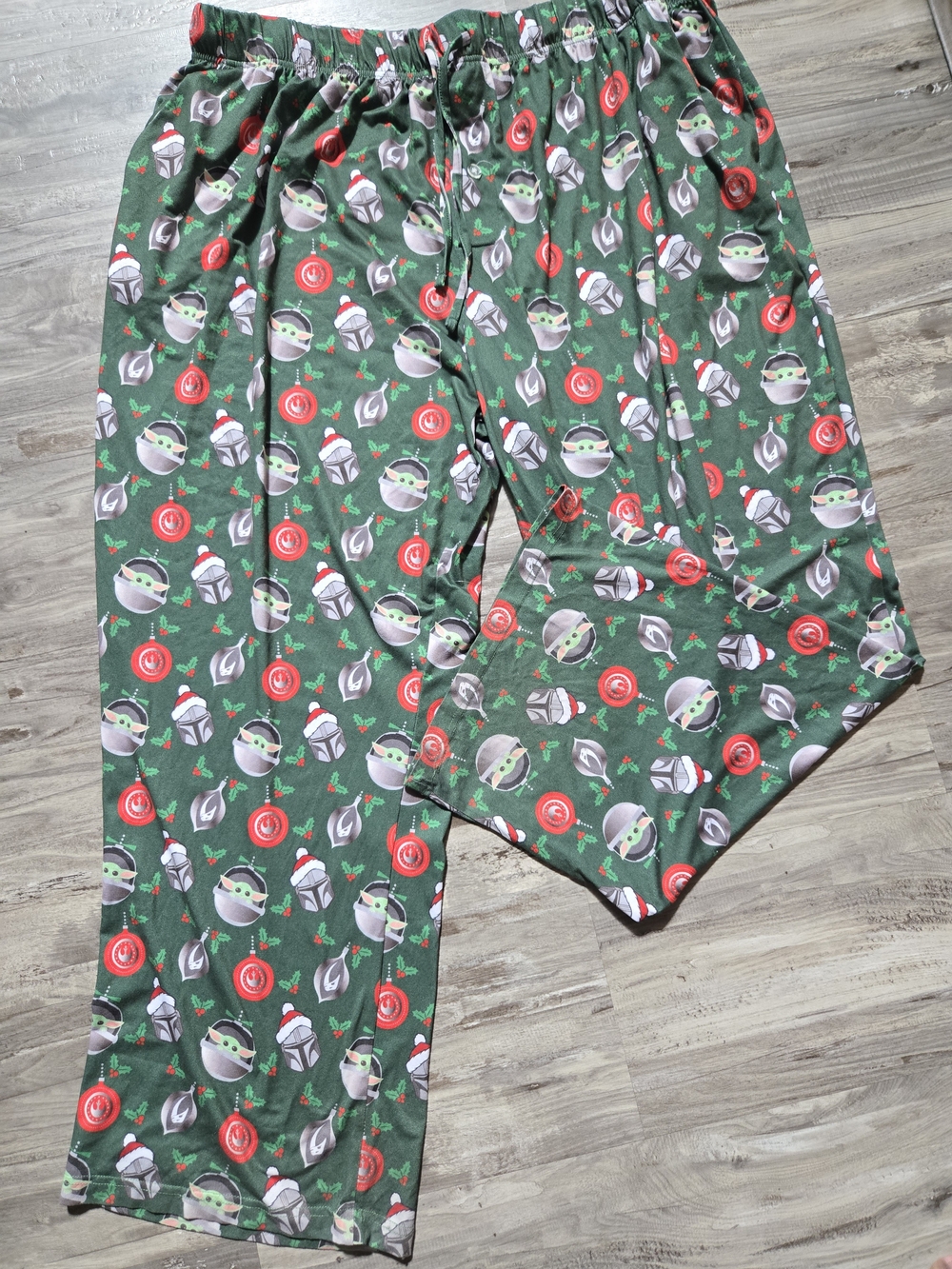 Star Wars Green Holiday Character Pajama Joggers with Red Accents MandalorianXXL
